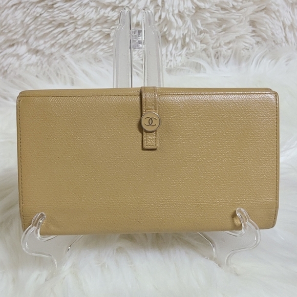 💯 Authentic Chanel Wallet- Bifold ✨️ - Picture 3 of 14